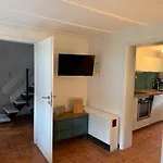 Dom wakacyjny Inselglueck Unter Reet 100 M Zum Haus 2 *
